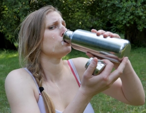Outdoor_Blowjob_For_Water